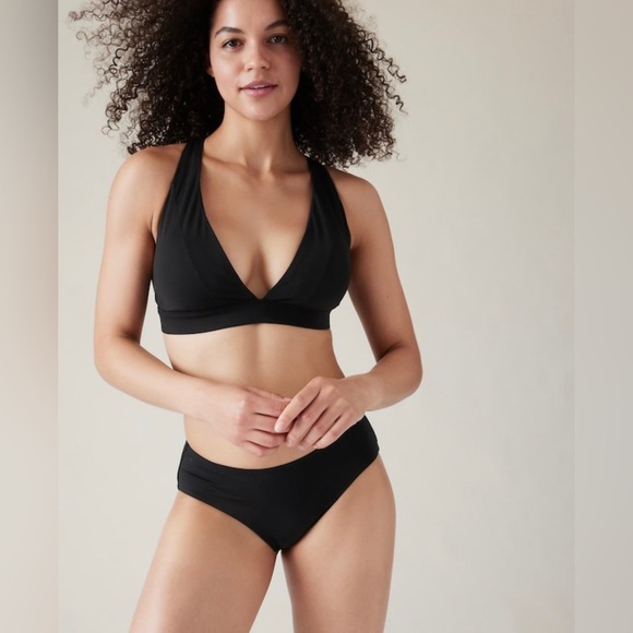 Athleta Other - NWT-Athleta Black Riptide Bikini Top, Small D-DD